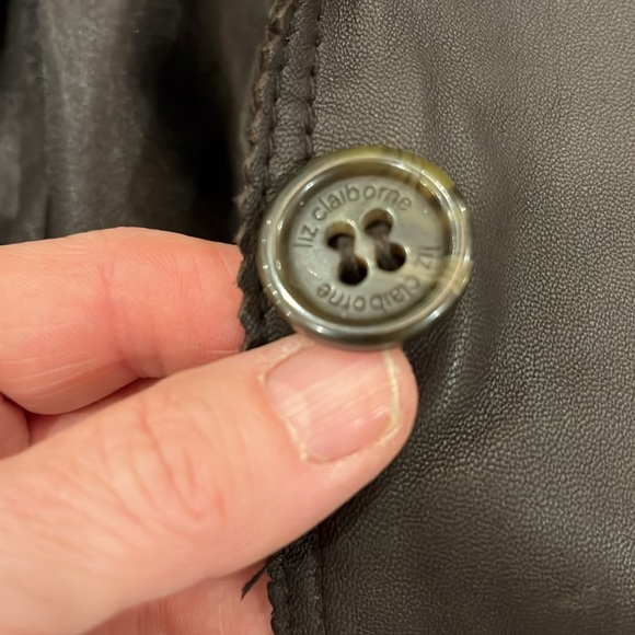 l VGUC Liz Claiborne leather jacket - Picture 11 of 12